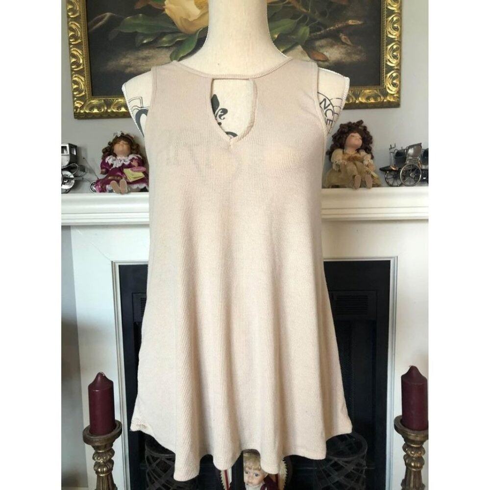 Rue 21 Women’s Sleeveless Blouse Shirt Size Medium